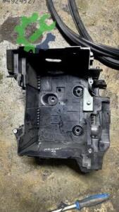 Renault Megane Orijinal Çıkma Akü Kapağı