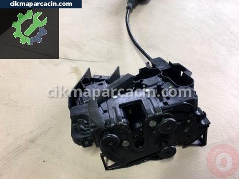 Renault Megane Sol Arka Kapı Kilidi çıkma parça