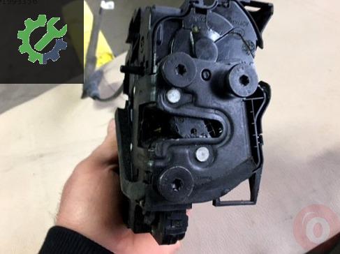 Renault Megane Sol Arka Kapı Kilidi 825034893R çıkma parça