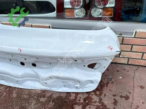 Renault Megane Bagaj Kapağı çıkma parça