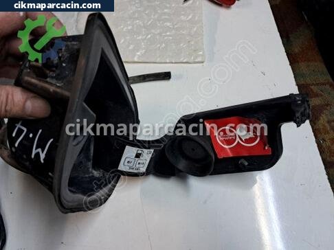 Renault Megane Depo Kapağı çıkma parça