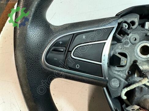 Renault Megane Direksiyon Simidi çıkma parça