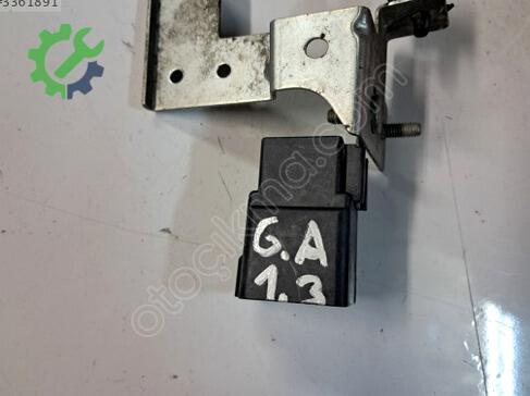 Renault Megane Baskı 240800969R çıkma parça