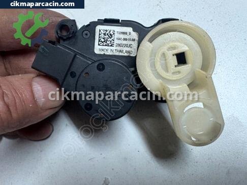 Renault Megane Kalorifer Motoru çıkma parça