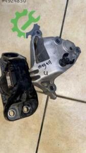 Renault Megane Motor Takozu & Kulağı Çıkma
