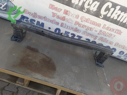 Renault Megane Ön Tampon Demiri çıkma parça