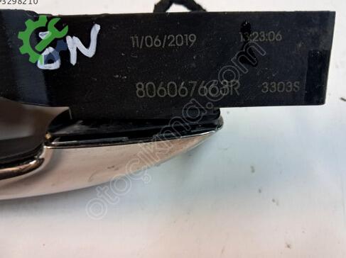 Renault Megane Sağ Ön Kapı Kolu çıkma parça