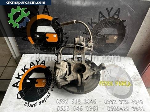 Renault Megane Sağ Ön Taşıyıcı çıkma parça