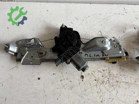 Renault Megane Sol Ön Cam Krikosu çıkma parça