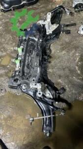 Renault Megane Orijinal Çıkma Travers (3. Adet)