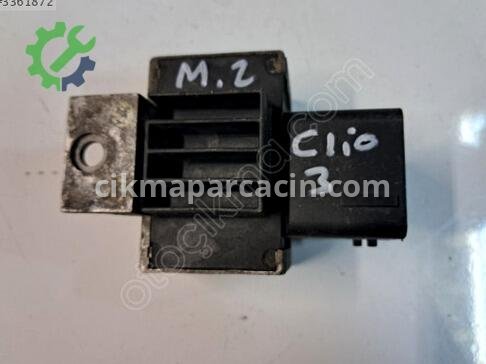Renault Megane Röle 9640469680 çıkma parça