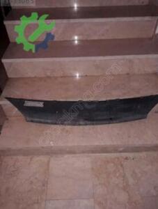 Renault Megane scenic 2 ön tampon üst panjur kaplama