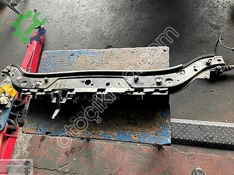 Renault Megane Ön Panel çıkma parça