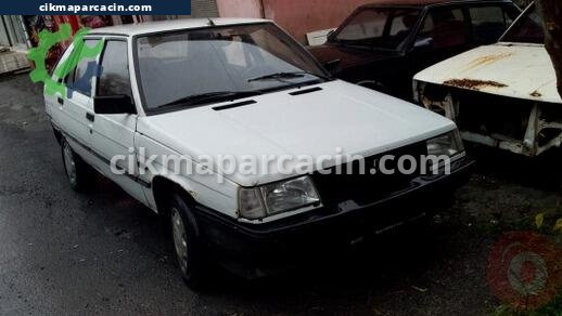 Renault R11 Ön Tampon çıkma parça