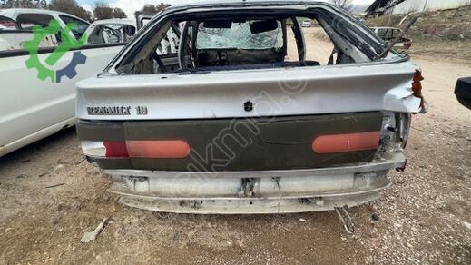 Renault R19 Komple Arka çıkma parça