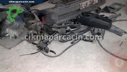 Renault R21 Volant çıkma parça