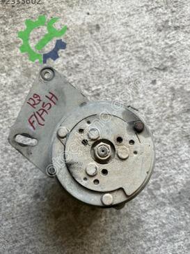 Renault R9 Klima Kompresörü çıkma parça