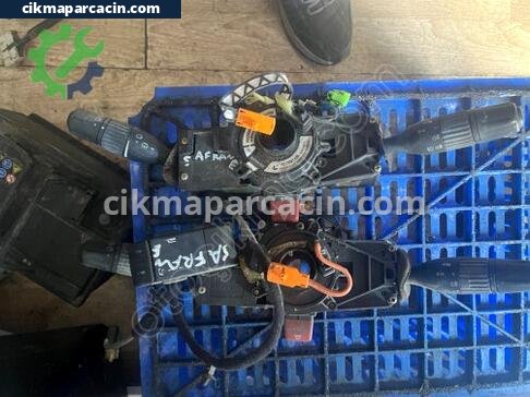 Renault Safrane Silecek Kolu çıkma parça