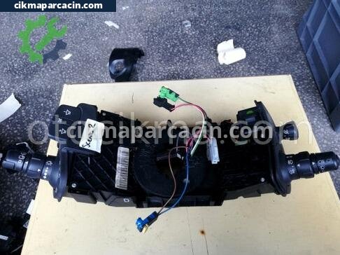 Renault Scenic Silecek Kolu çıkma parça