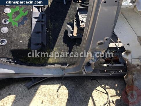 Renault Scenic Biyel çıkma parça