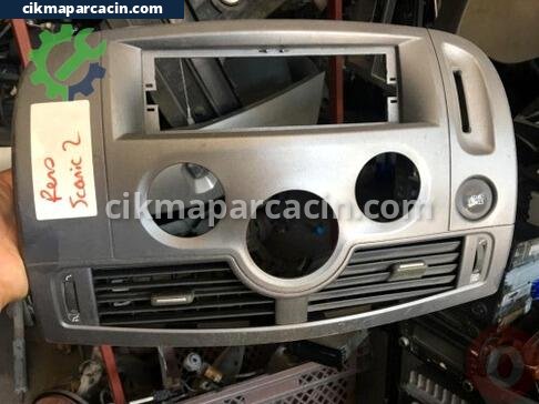 Renault Scenic Teyp Çerçevesi çıkma parça