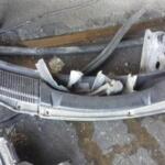 Renault scenic ön cam ızgarası orjinal çıkma