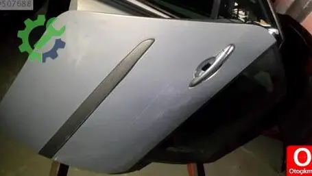 Renault Scenic Sağ Arka Cam Krikosu çıkma parça