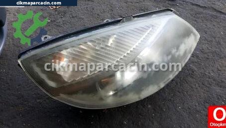 Renault Scenic Sağ Ön Far çıkma parça