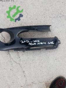 Renault Scenic sağ sis çerçevesi