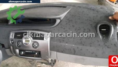 Renault Scenic Torpido çıkma parça