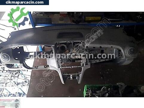 Renault Symbol Torpido çıkma parça