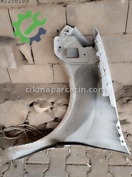 Renault Symbol Sağ Ön Çamurluk çıkma parça