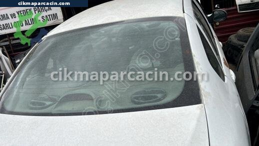 Renault Symbol Arka Cam çıkma parça