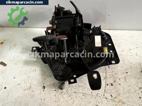 Renault Symbol Pedal çıkma parça