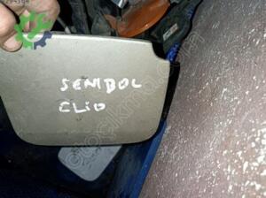 Renault Symbol Depo Kapağı Çıkma
