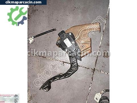 Renault Symbol Pedal çıkma parça
