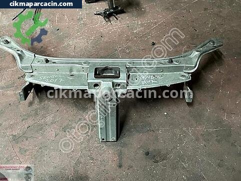 Renault Symbol Ön Panel çıkma parça