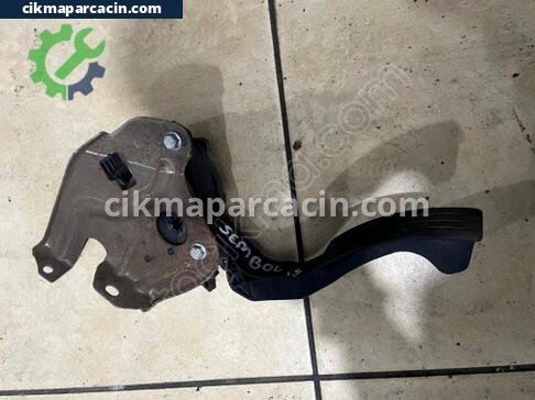 Renault Symbol Pedal çıkma parça