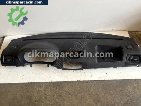 Renault Symbol Torpido çıkma parça