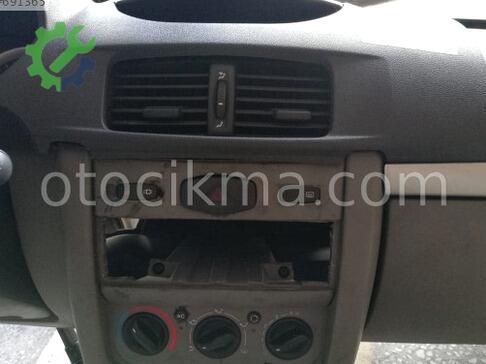Renault Clio Havalandırma Izgaraları çıkma parça