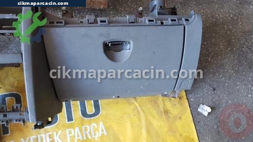 Renault Symbol Torpido Kapağı çıkma parça