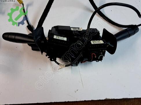 Renault Symbol Sinyal Kolu çıkma parça