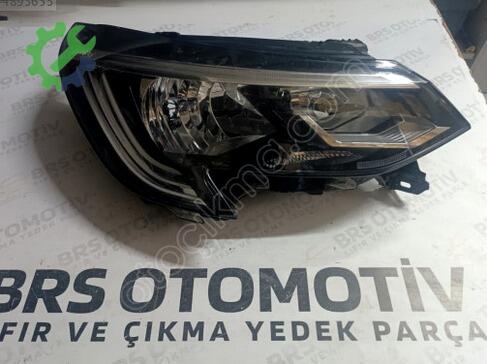 Renault Taliant Sağ Ön Far 260109945R çıkma parça