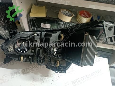 Renault Taliant Sağ Ön Far 260109945R çıkma parça