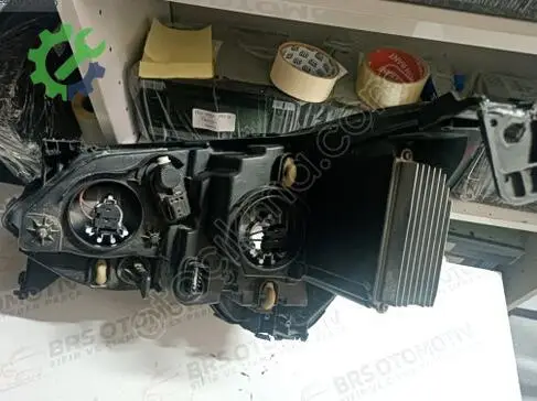 Renault Taliant Sağ Ön Far 260109945R çıkma parça