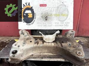 RENAULT TRAFIC 2-OPEL VİVARO Çıkma Travers 2001-2014