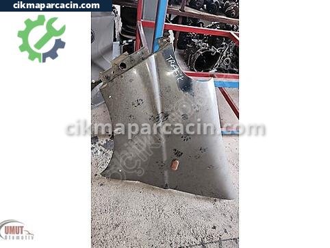 Renault Trafic Sol Ön Çamurluk çıkma parça