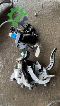 Renault Trafic Pedal çıkma parça