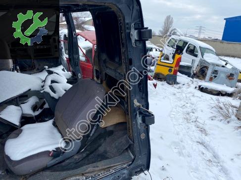 Renault Trafic Sağ Arka Çamurluk çıkma parça