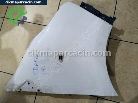 Renault Trafic Sağ Çamurluk çıkma parça